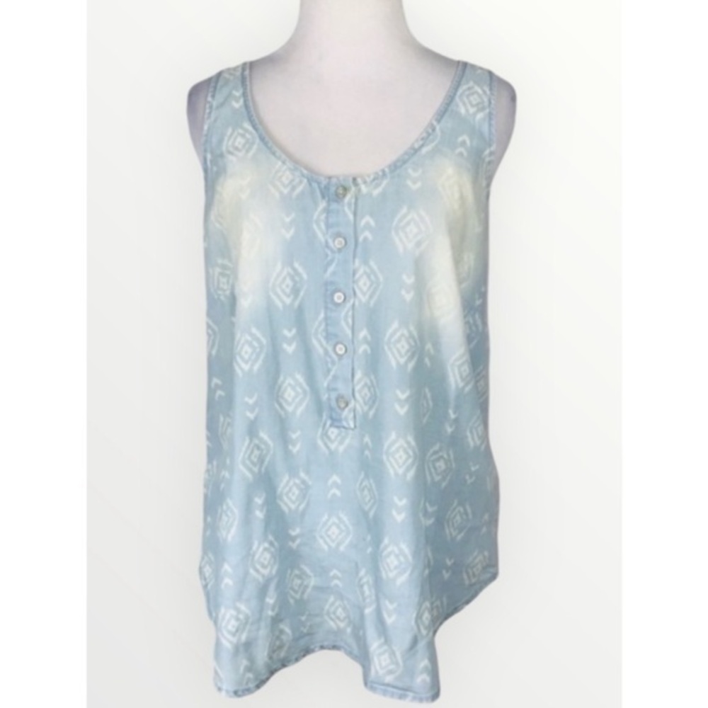 Cloth & Stone Light Blue Faded Chambray Aztec 1/4 Button Tank Top M